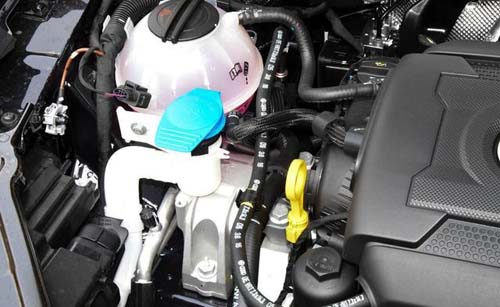 专业修车店维修空调 201811290854336271.jpg